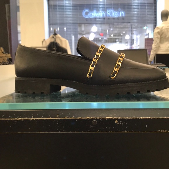 Karl Lagerfeld Gold chain loafers - Picture 1 of 3